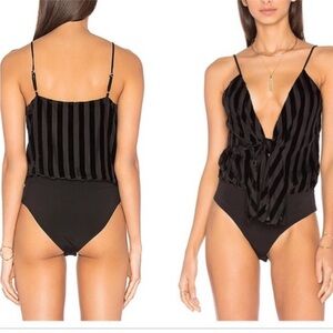 House of Harlow x revolve tie front bodysuit size small 
Velvet stripes